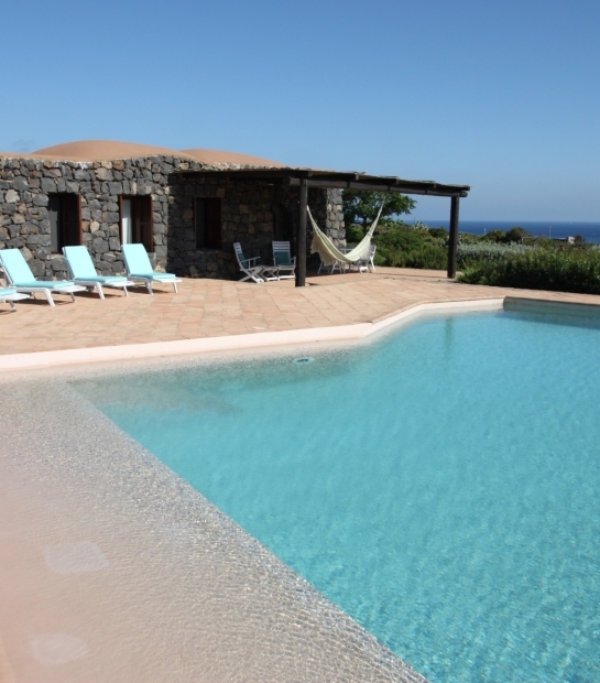 Panoramica Dammuso Exclusive con piscina