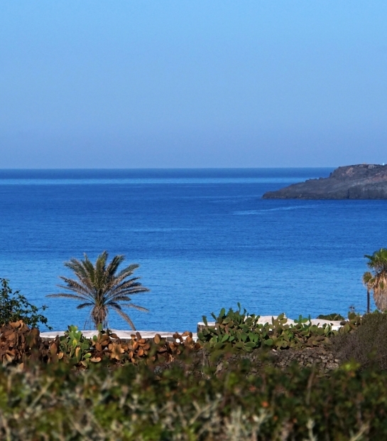 Vista del faro di Punta Spadillo